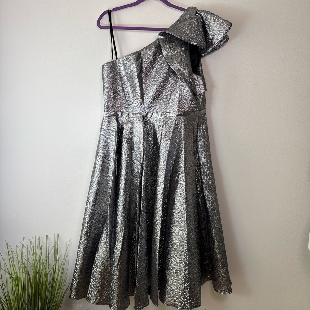 Mac Duggal Dress Silver 1 Shoulder Bow Midi Gown Ruffle Size 16 Party Prom NYE - Picture 5 of 10